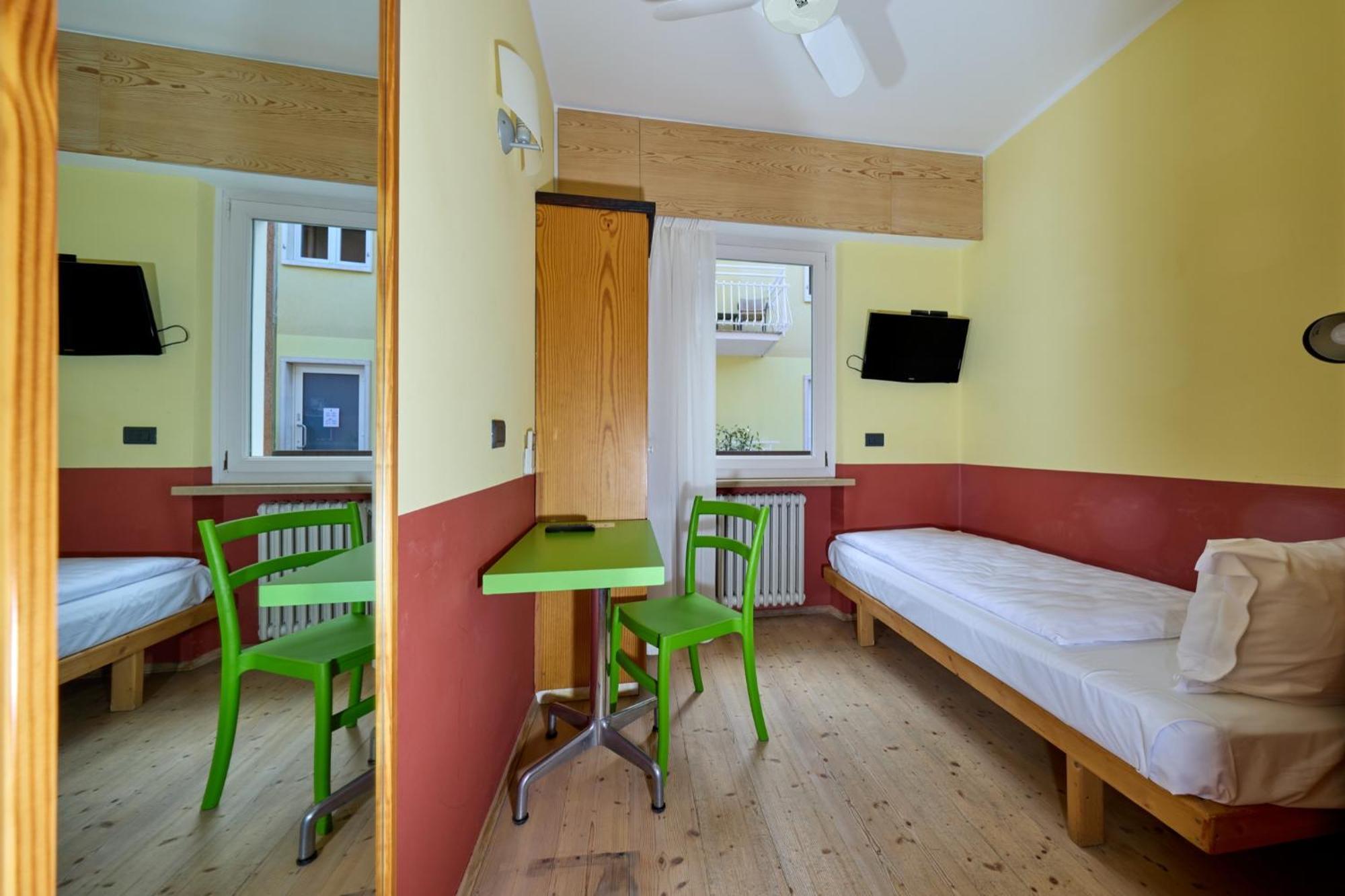 Hotel Luna Rossa (Adults Only) Мальчезіне Екстер'єр фото